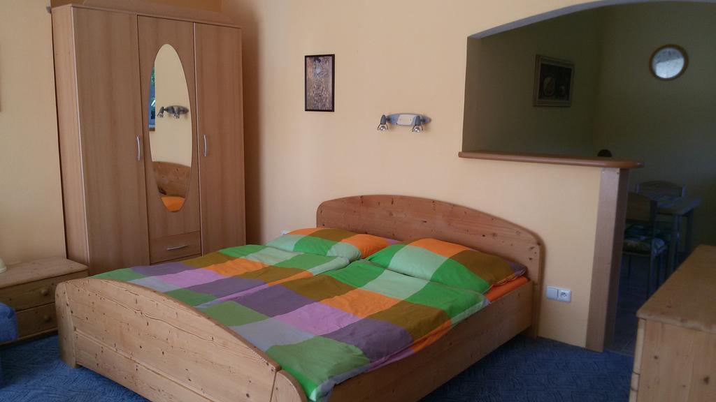 Apartment Amelie Rožnov pod Radhoštěm Exteriör bild